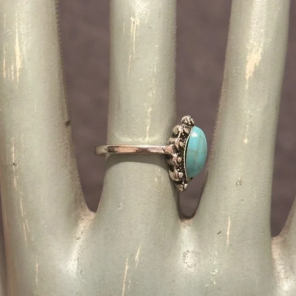 Women’s Silver w Turquoise Marquise Set Ring w Round Silver Accents, Sz 6.5 - Picture 5 of 7